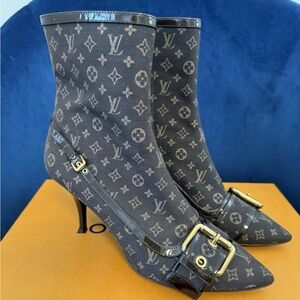 Louis Vuitton Women's Brown Monogram Ankle Boots.  37 1/2